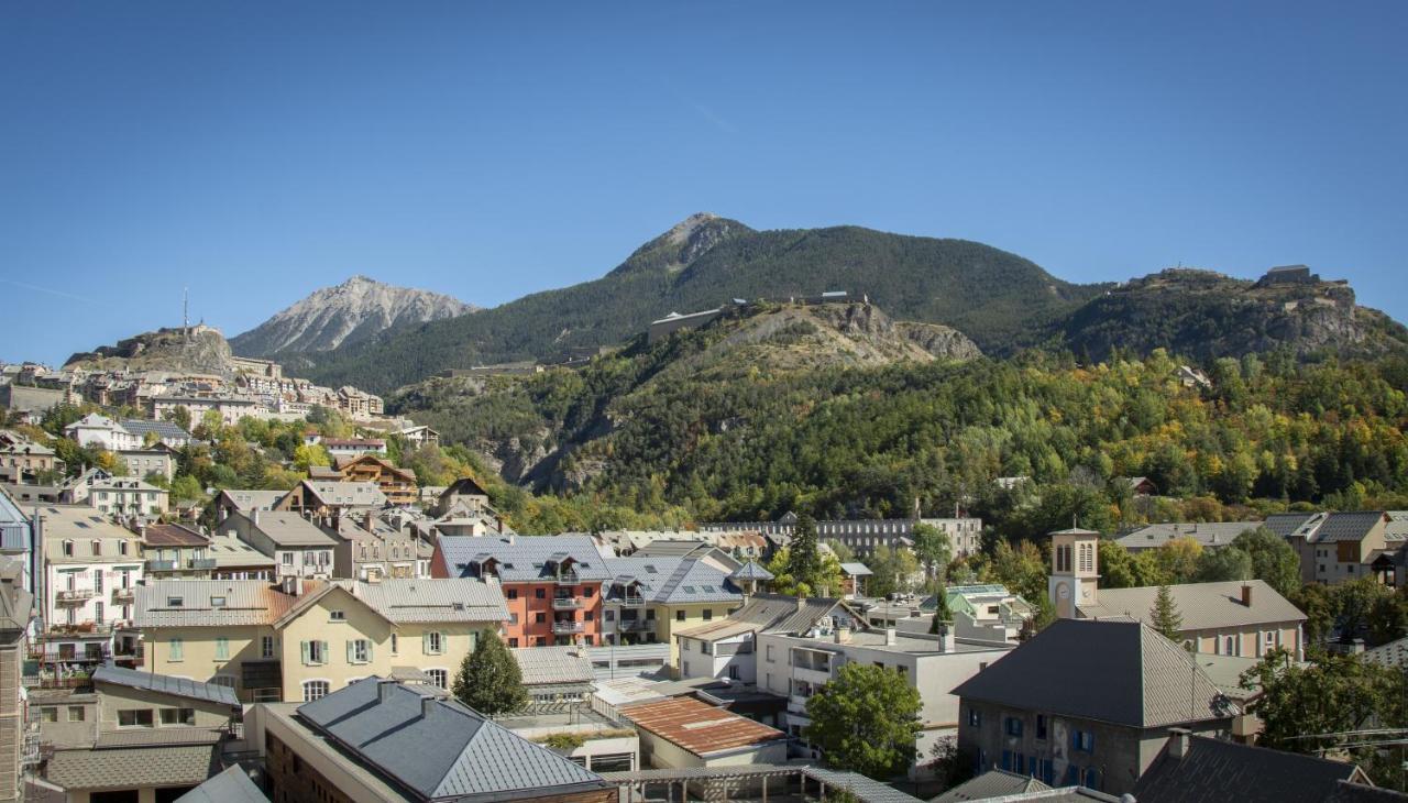 Hotel Mont-Brison Briancon  Exterior photo